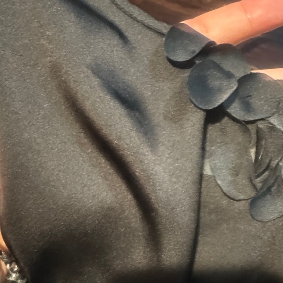 GAP Black Sleeveless Blouse with Floral Detail - Picture 7 of 8